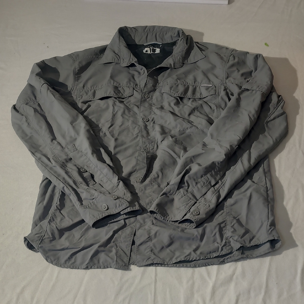 Columbia Men's Lightweight Gray Shirt, SMALL